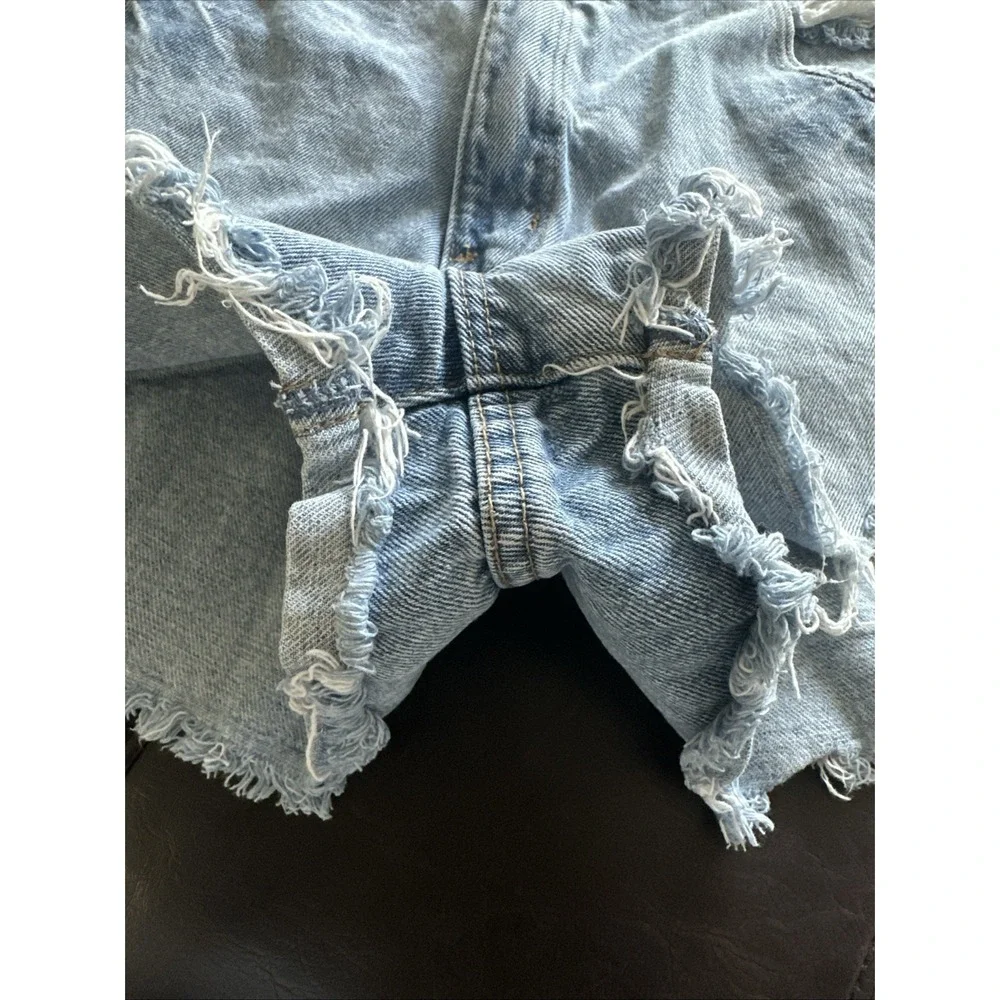 Rolla's Size 32 Dusters High Rise Slim Distressed Denim Jean‎ Shorts Light Wash